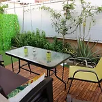 펜션 Holiday Home 아르고스톨리온